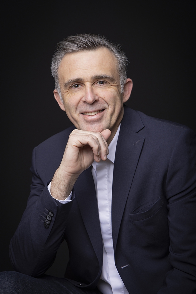 Marie Photographe : seance-photo-studio-corporate-marie-photographe-chateaubriant-44110
