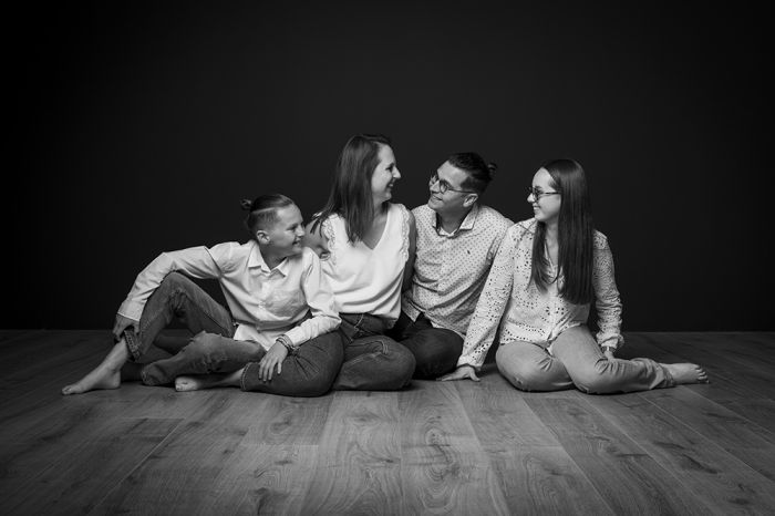 Marie Photographe : seance-photo-studio-famille-laval-53000
