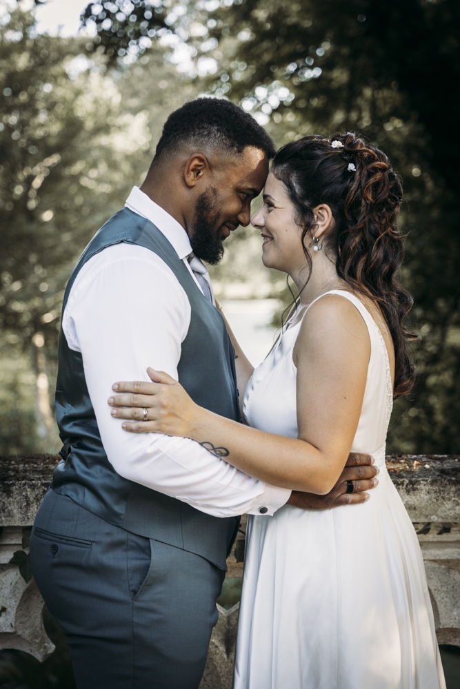Marie Photographe : seance-photo-couple-mariage-chateau-challain-la-potherie

