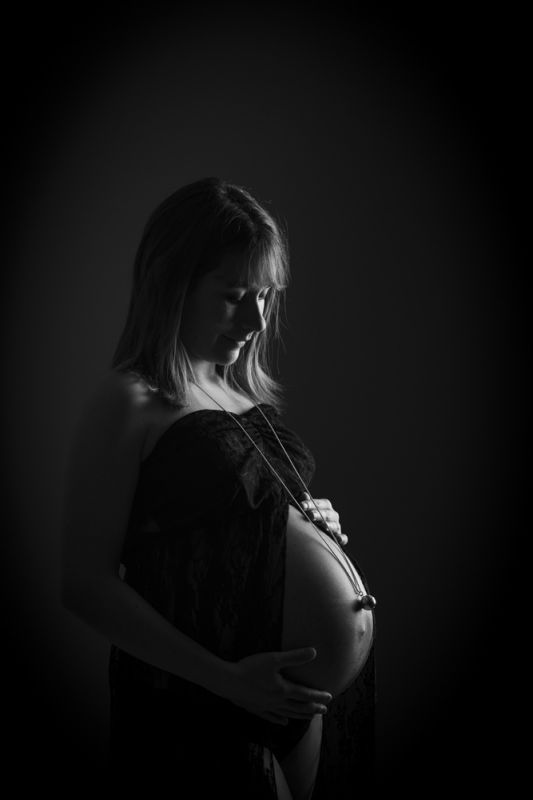 Marie Photographe : photographe-grossesse-chateaubriant-studio
